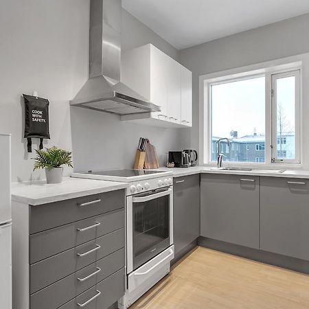 Sunny Reykjavik Apartment ภายนอก รูปภาพ